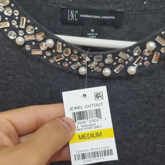 Womens long selves - Picture 3 of 4